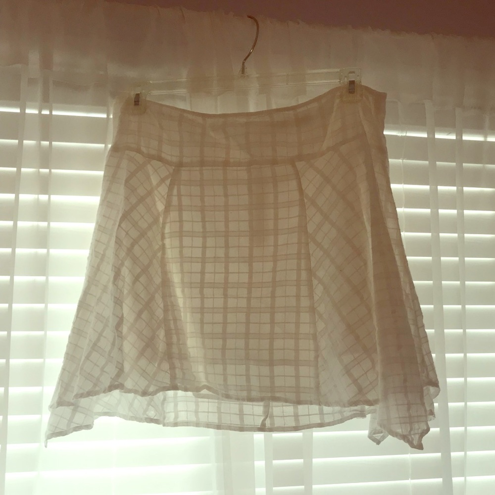 Cute white skirt